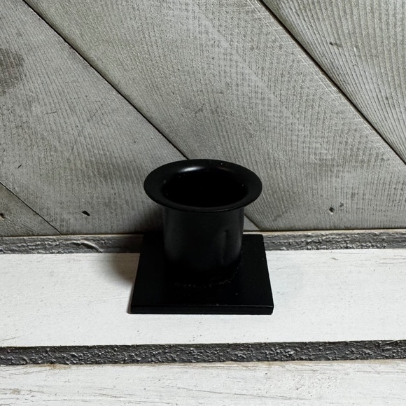 Metal Candle Holder Holds Taper Candles Battery/ Other - Picture 1 of 3